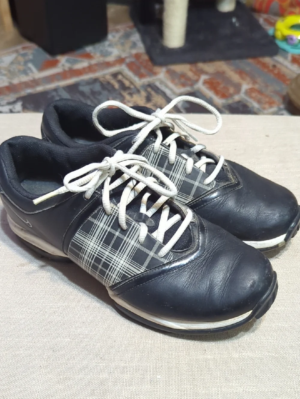 NIKE AIR T.A.C. Women's sz. 8 Black Plaid Checkered Shoes Golf Cleats 549576-001